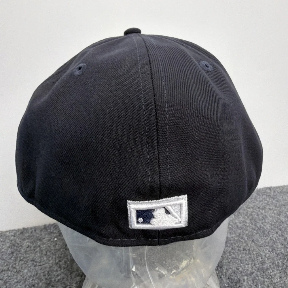 New York Yankees MLB New Era 59Fifty 7 3/4‎ Fitted Cap On-Field Hat Black White
